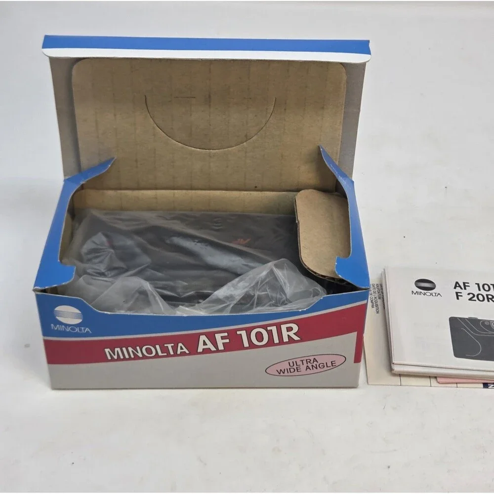 Minolta AF101R 35mm Point & Shoot Film Camera NIB Box Manual Strap Ultra Wide